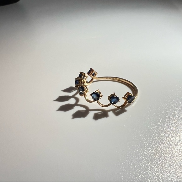 Royal blue sapphire 18k gold ring - Picture 6 of 16